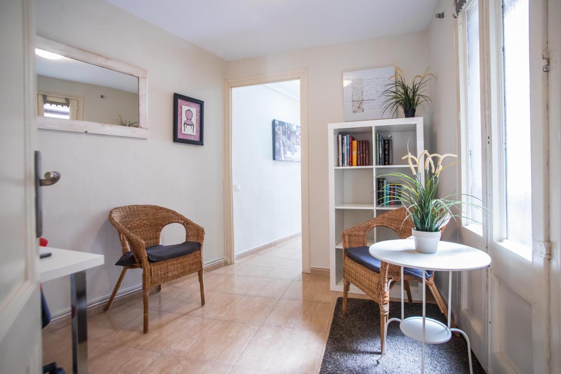 42man1018 Centrally Located Flat In Sant Antoni Appartement Barcelona
